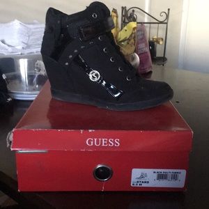 Guess sneaker shoes